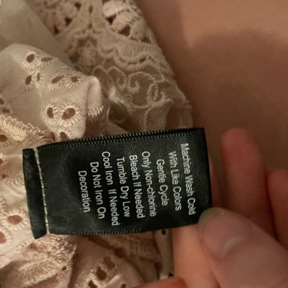 🌸 3 for $10 / altar’d state blush pink gorgeous medium top shirt - Picture 11 of 15